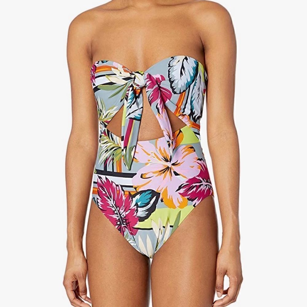 ‎Bcbgeneration Front Tie Bandeau Floral Swimsuit